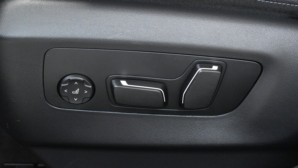 BMW Serii 5, 520