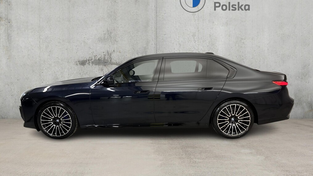 BMW Serii 7, 740