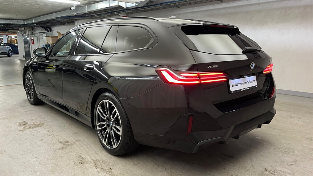 BMW Serii 5, 520
