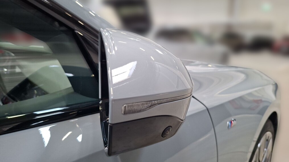 BMW Serii 7, 750