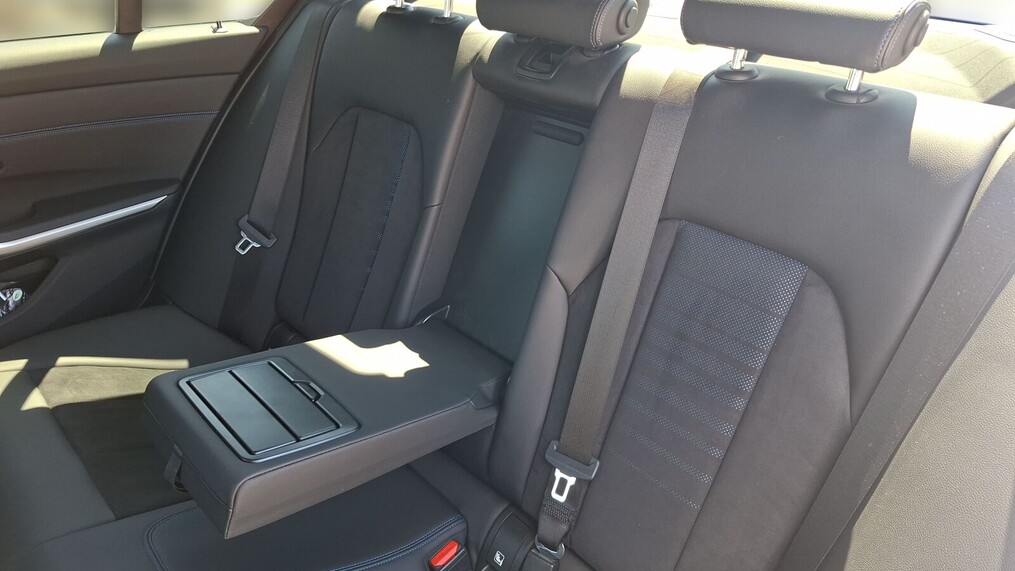 BMW Serii 3, 340