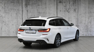 BMW Serii 3, 320