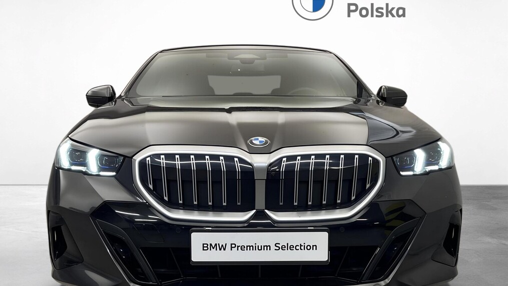 BMW Serii 5, 520