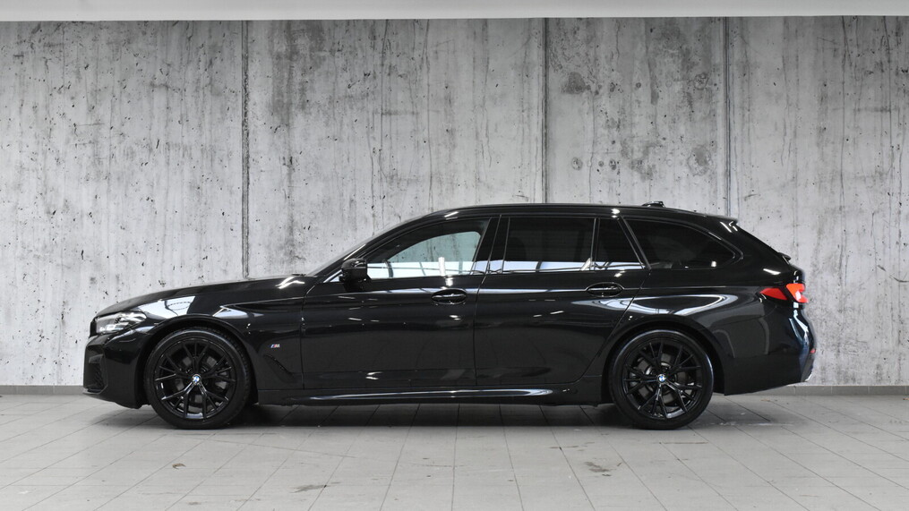 BMW Serii 5, 520