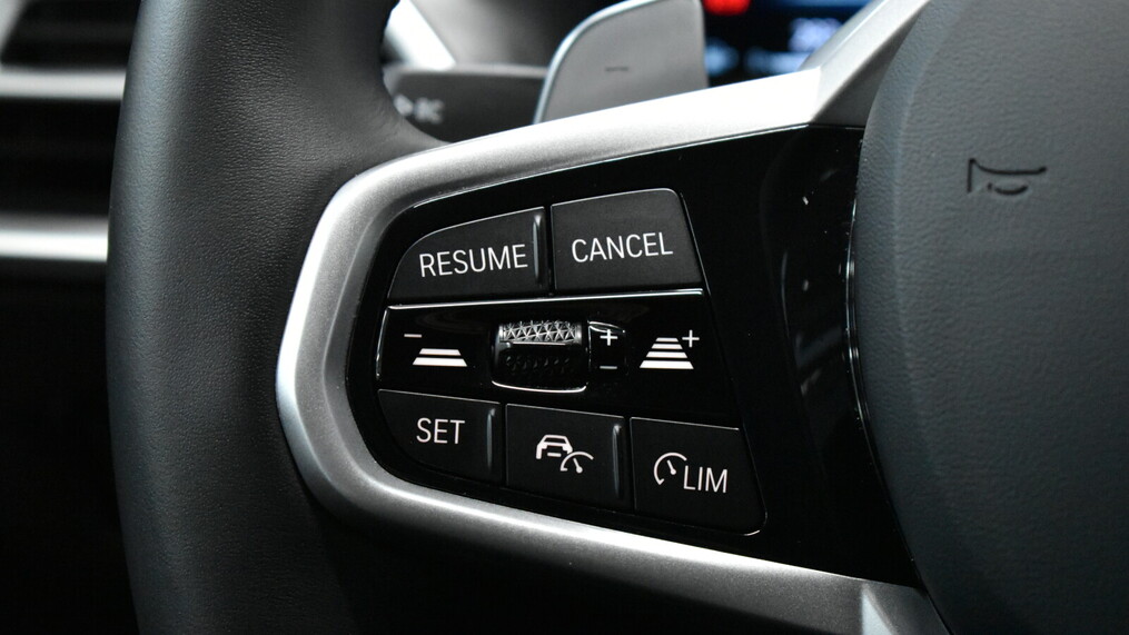 BMW Serii 3, 320