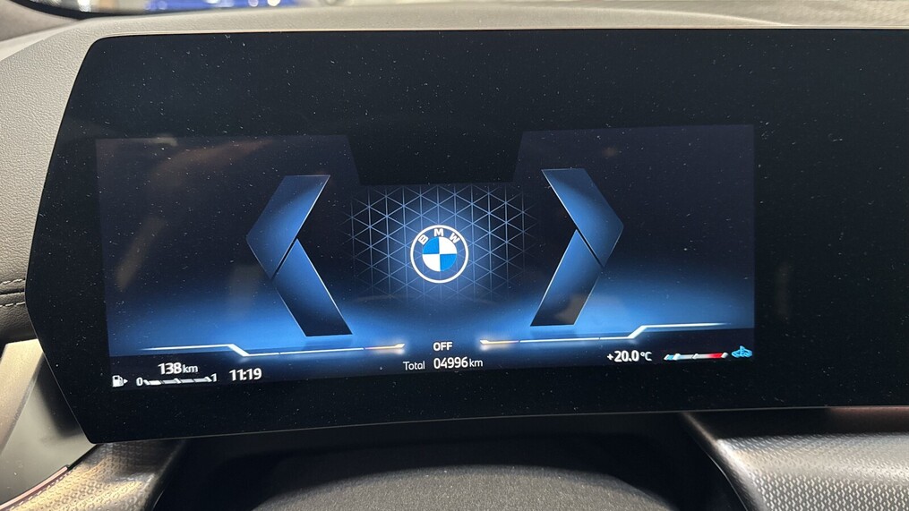 BMW Serii 2, 223