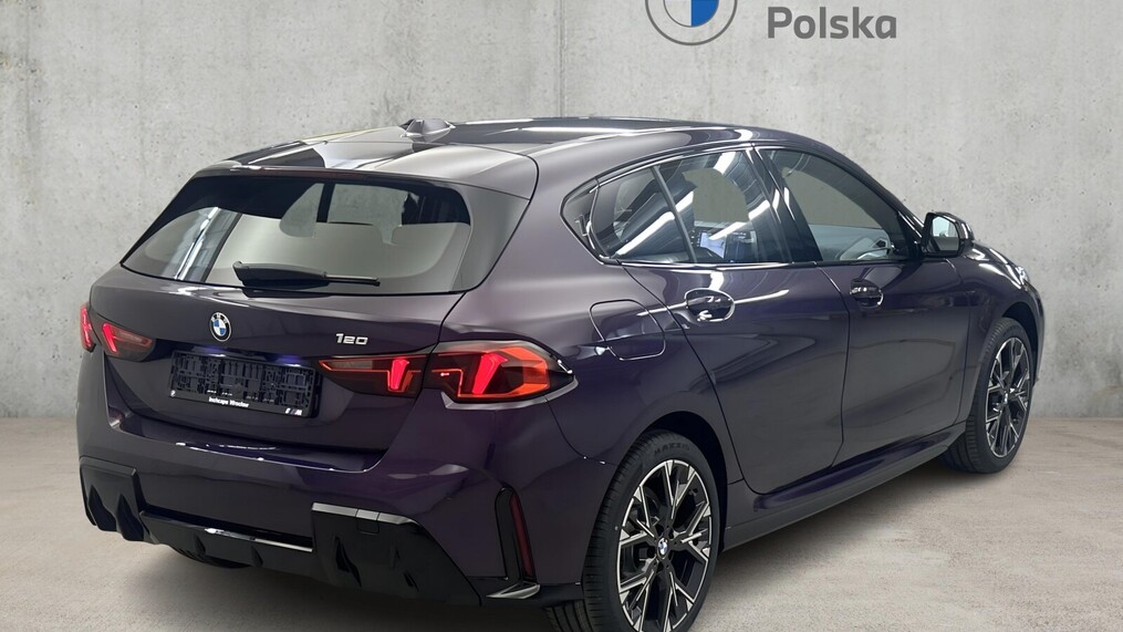 BMW Serii 1, 120