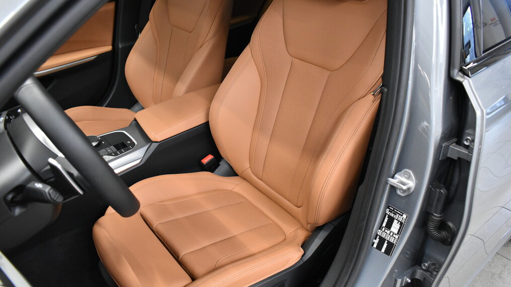 BMW Serii 3, 320