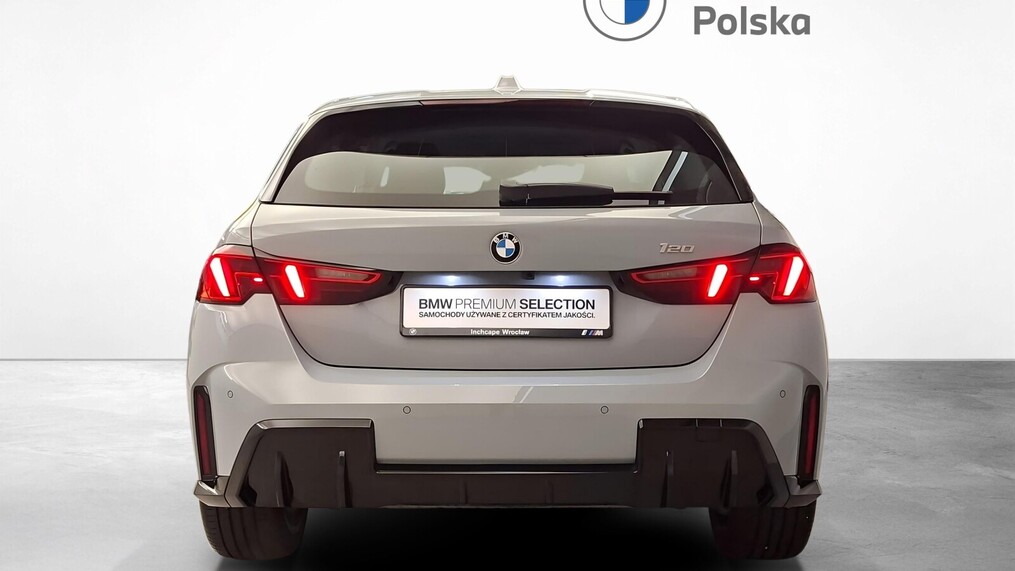 BMW Serii 1, 120