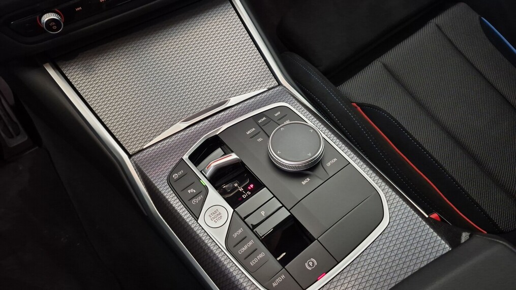 BMW Serii 3, 318