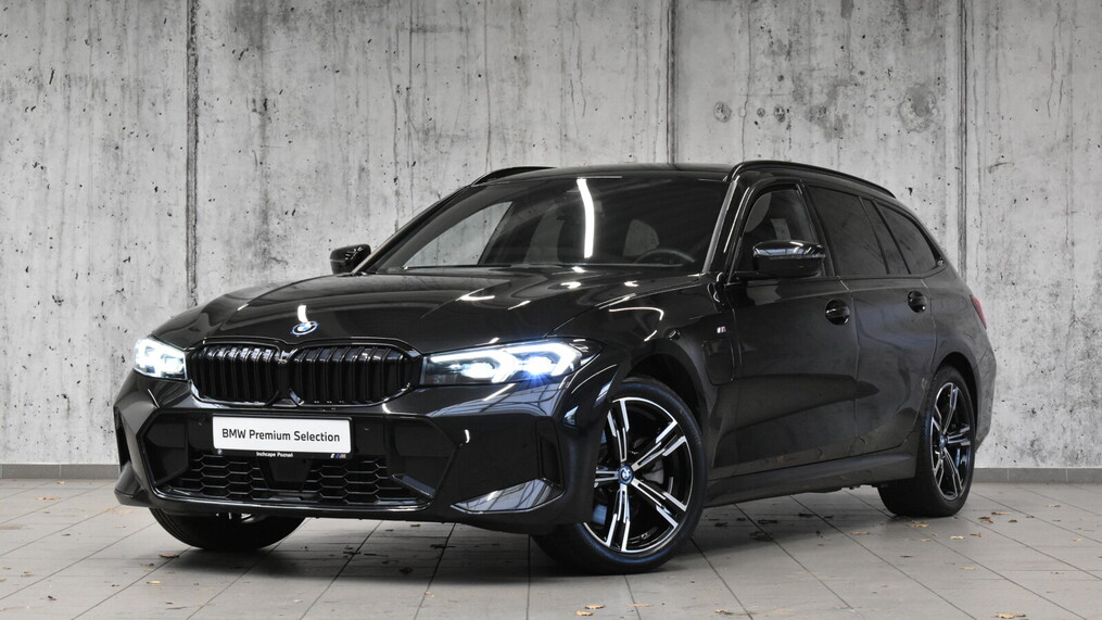 BMW Serii 3, 330