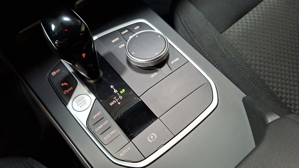 BMW Serii 1, 118