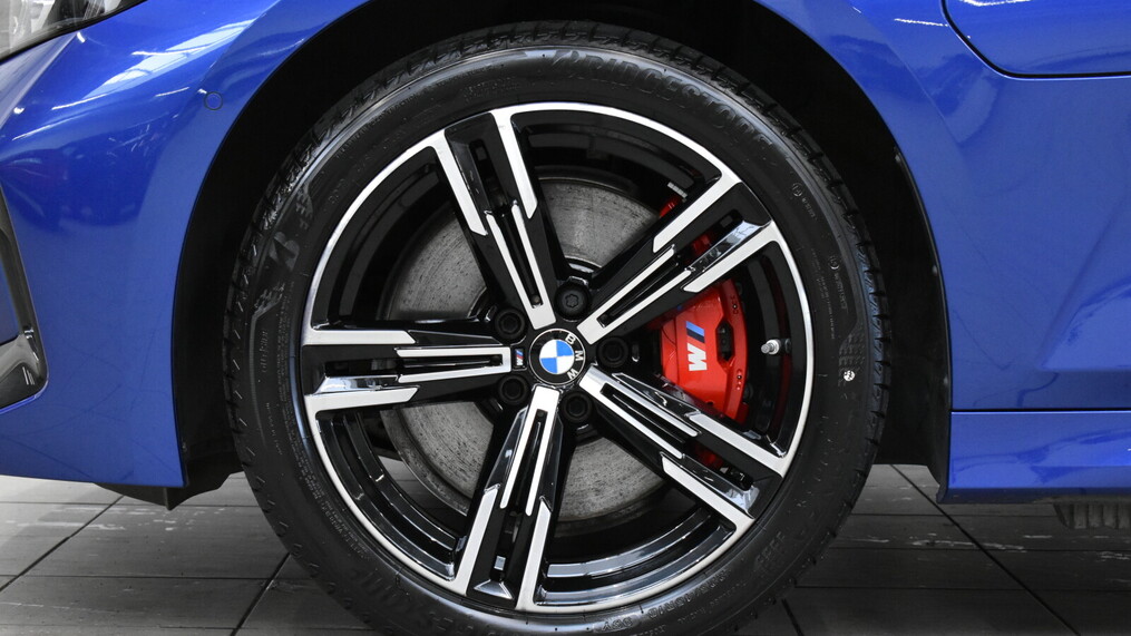 BMW Serii 3, 330