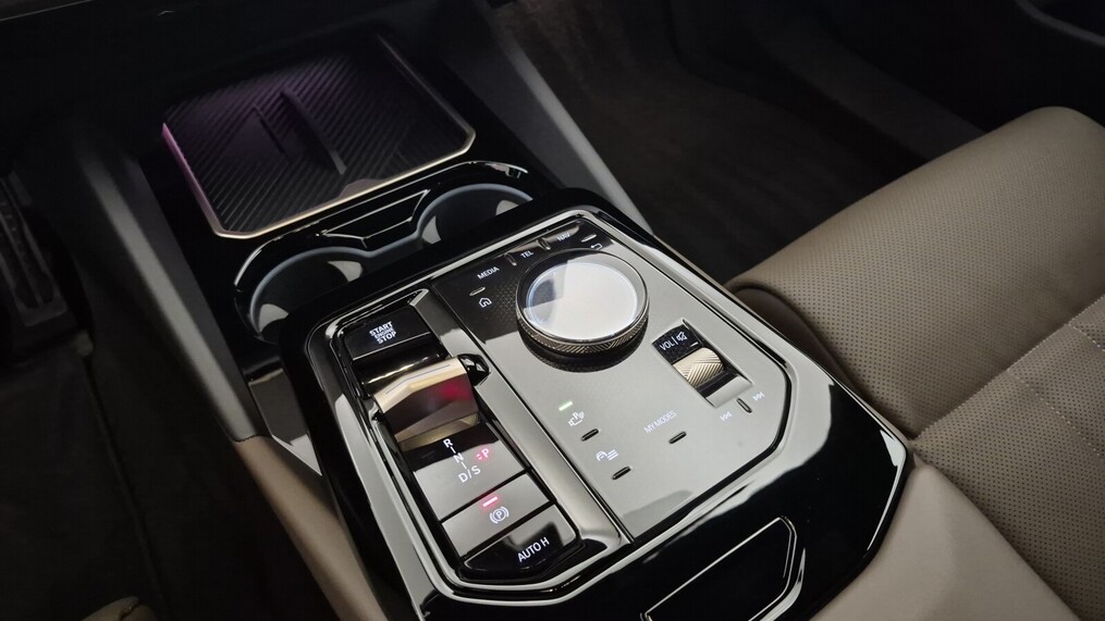 BMW Serii 5, 540