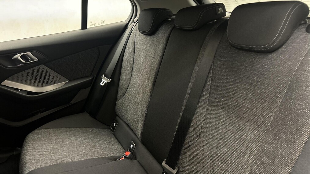 BMW Serii 1, 120