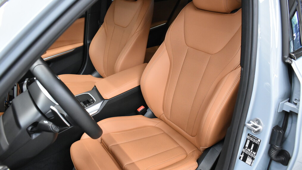 BMW Serii 3, 318