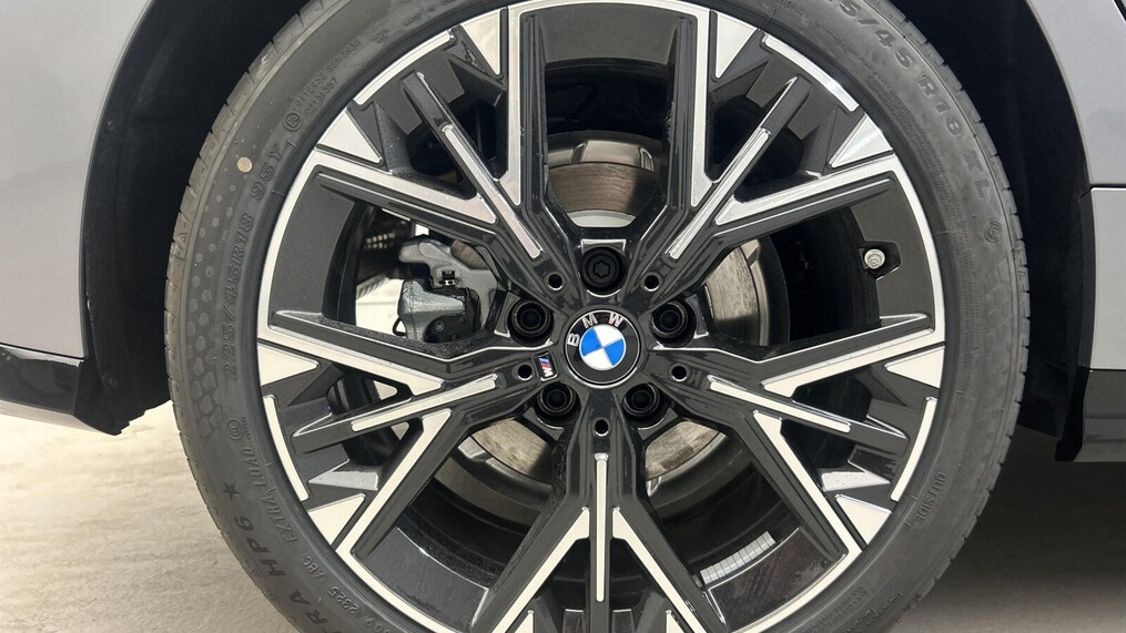 BMW Serii 1, 120