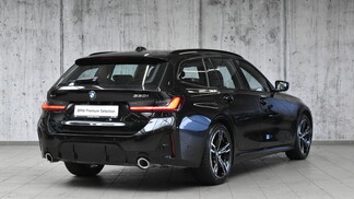 BMW Serii 3, 330