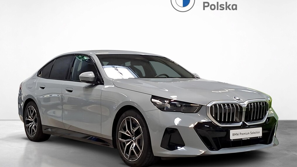 BMW Serii 5, 520
