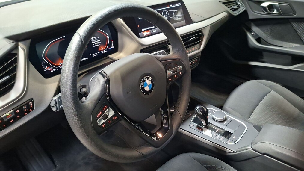 BMW Serii 1, 118