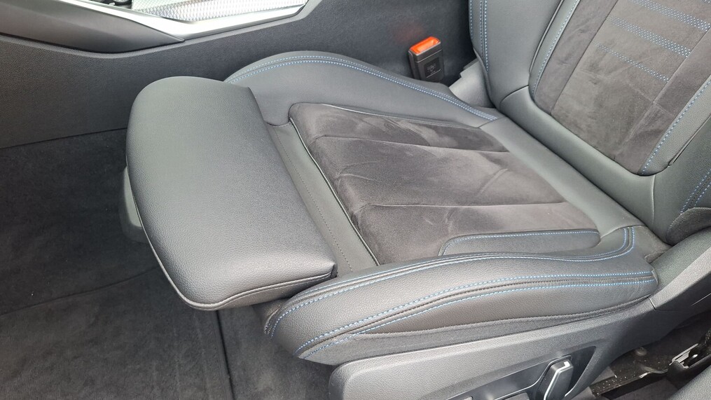 BMW Serii 3, 320