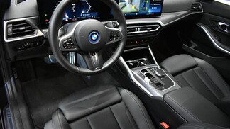 BMW Serii 3, 330