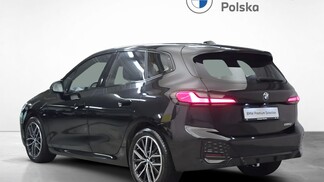 BMW Serii 2, 218