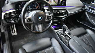 BMW Serii 5, 520