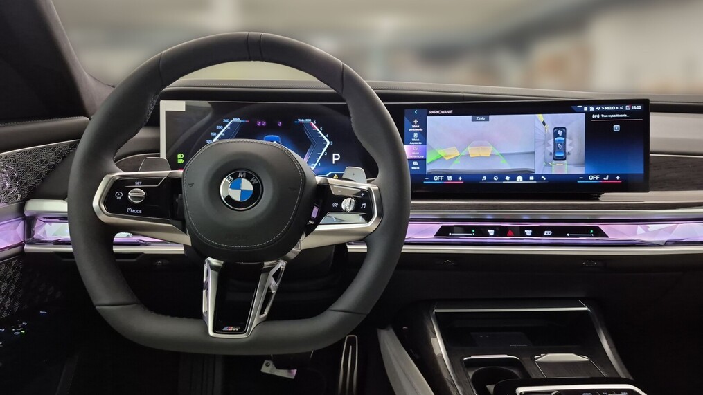 BMW Serii 7, 740