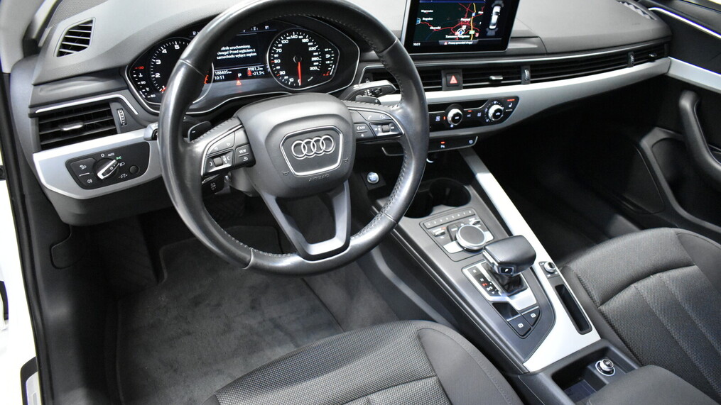 Audi A4 Limousine