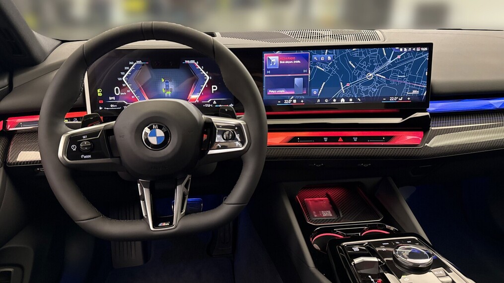 BMW Serii 5, 520