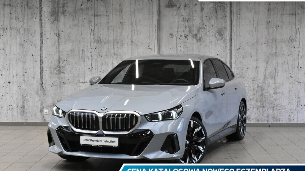 BMW Serii 5, 520