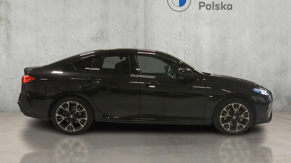 BMW Serii 2, 220