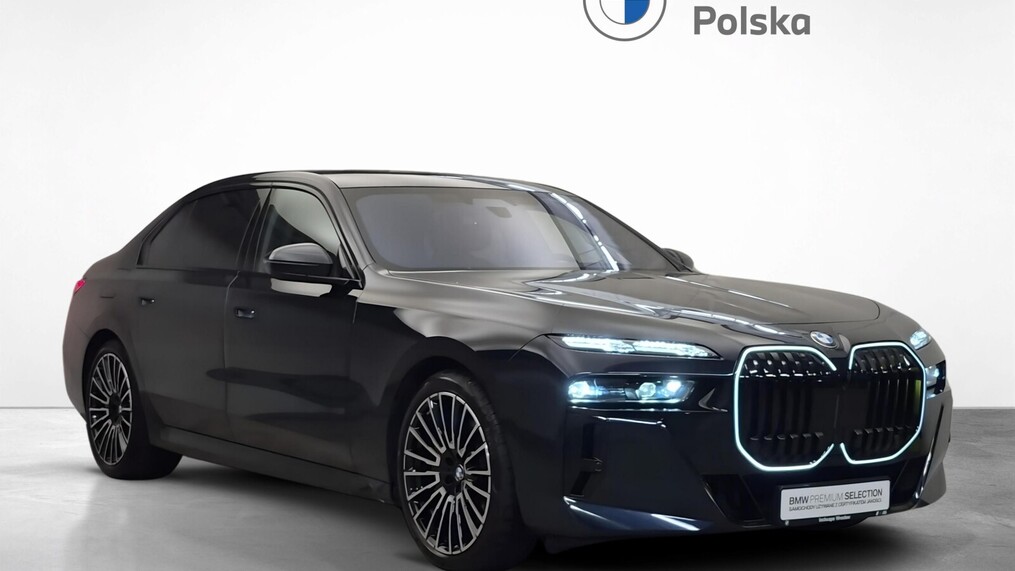 BMW Serii 7, 740
