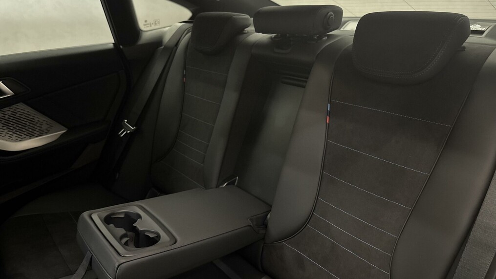 BMW Serii 2, 220