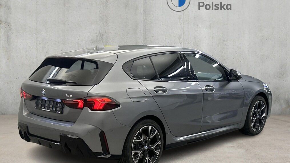 BMW Serii 1, 120