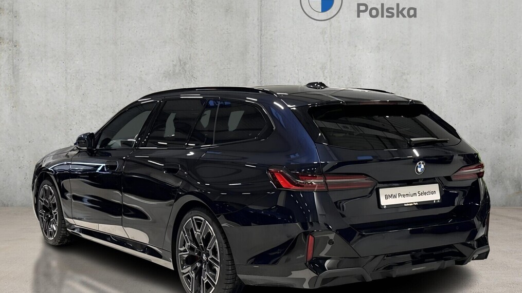 BMW Serii 5, 520