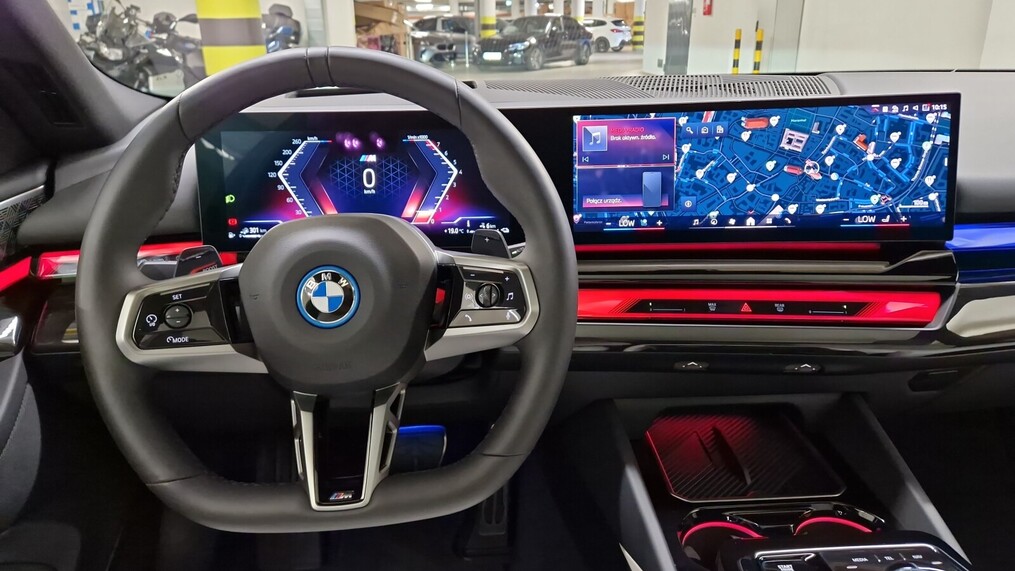 BMW Serii 5, 550