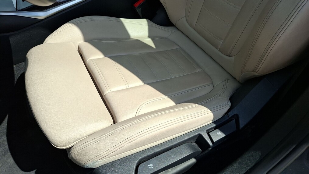 BMW Serii 3, 320