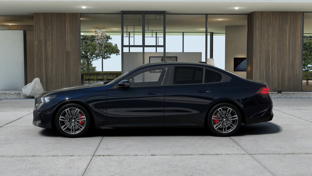 BMW Serii 5, 520