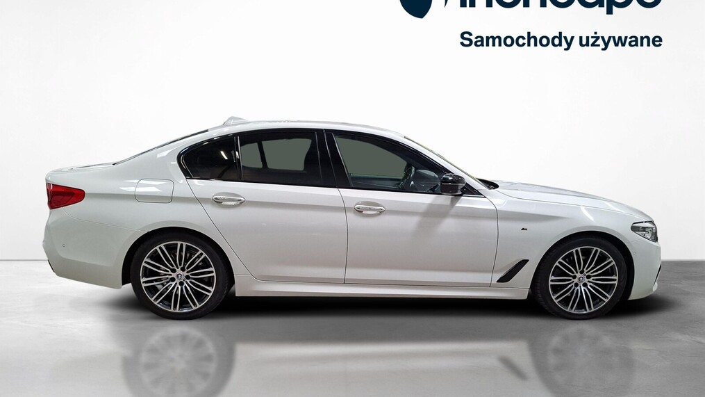 BMW Serii 5, 520
