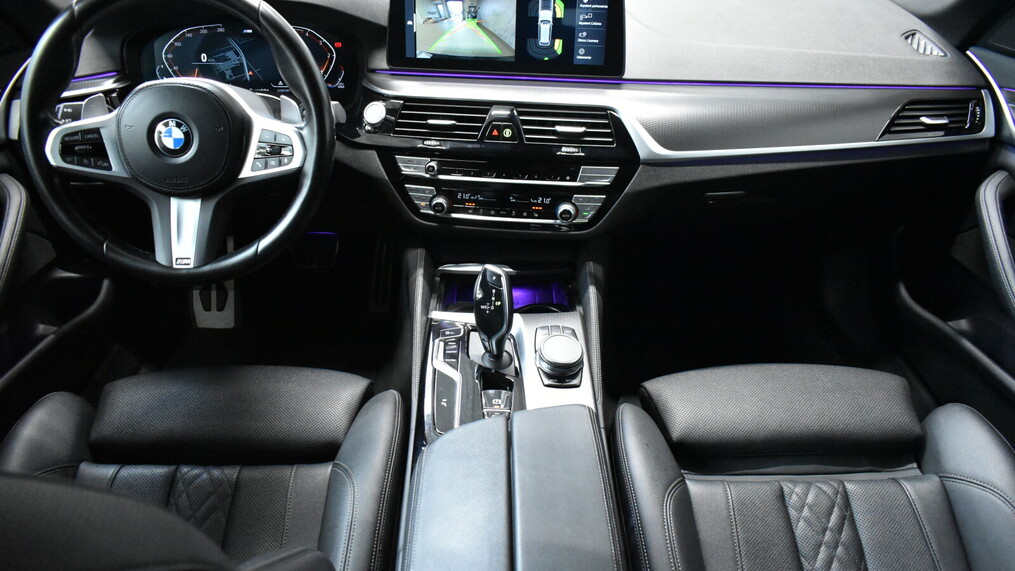 BMW Serii 5, 520