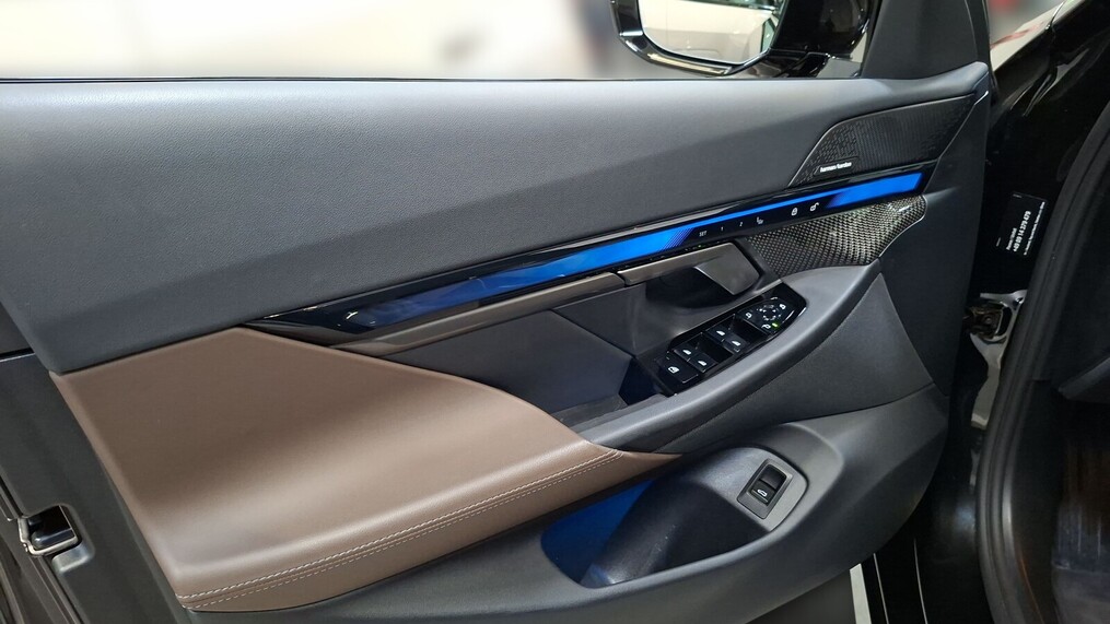 BMW Serii 5, 520