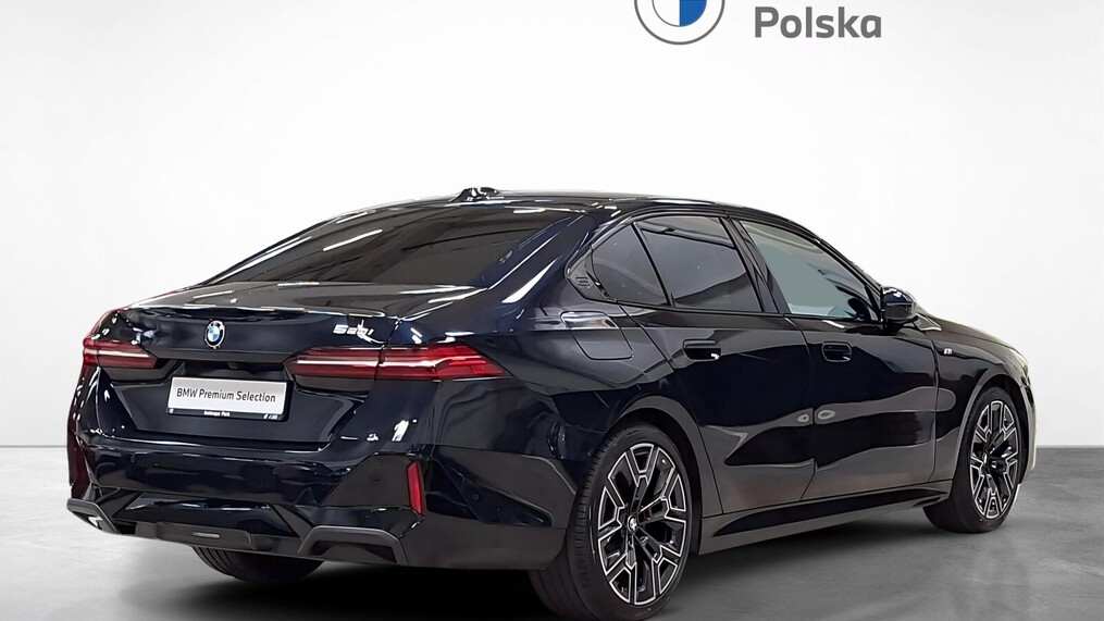 BMW Serii 5, 520
