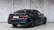 BMW Serii 7, 730