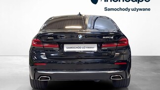 BMW Serii 5, 520