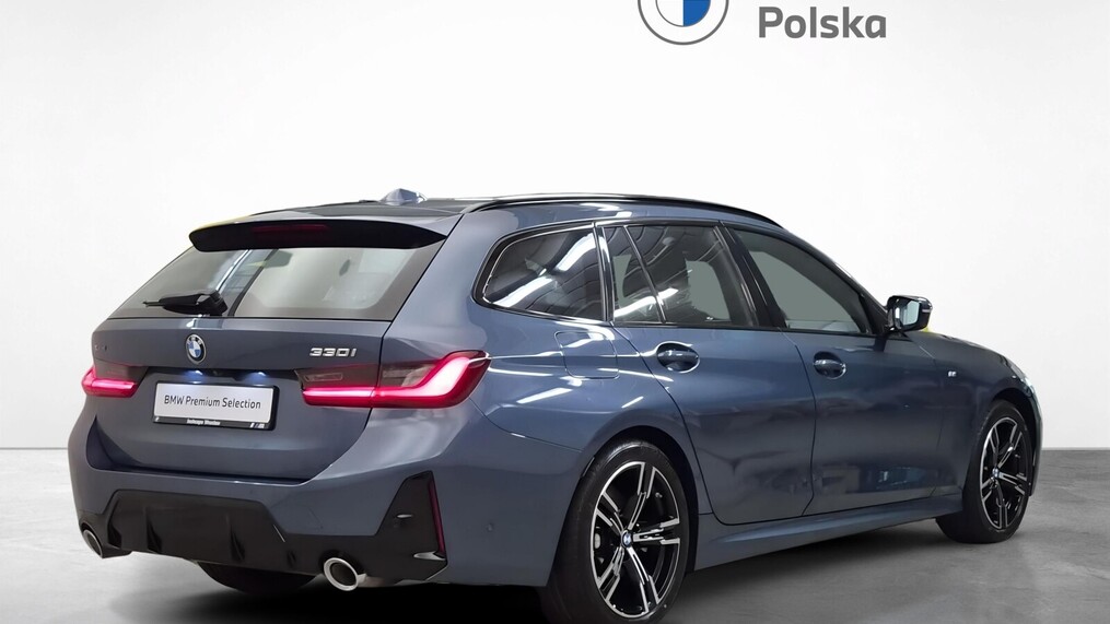 BMW Serii 3, 330