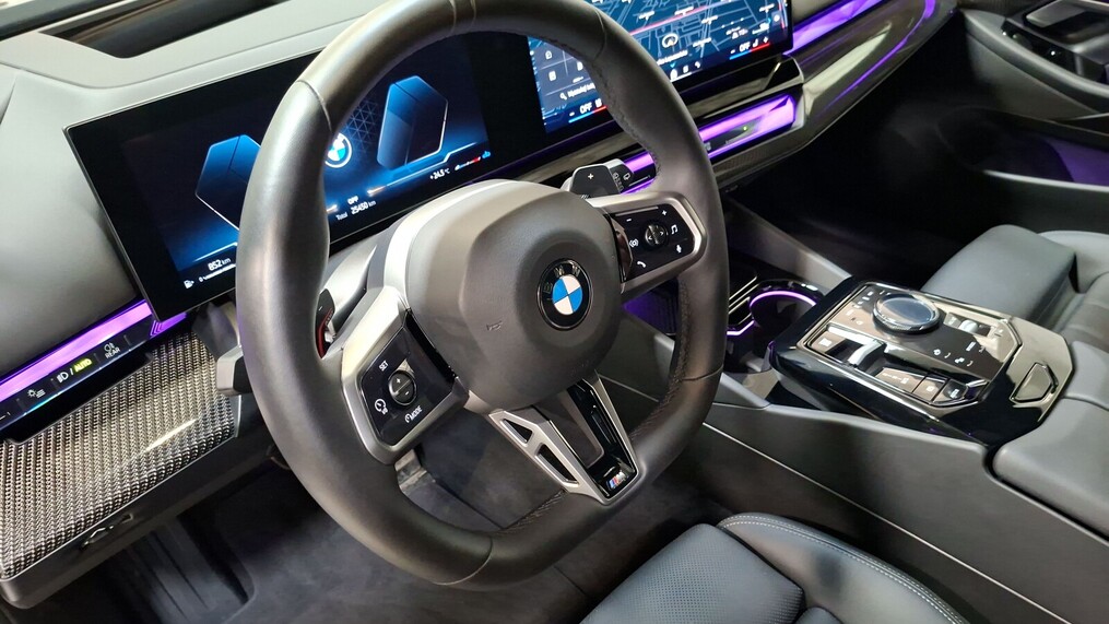 BMW Serii 5, 520