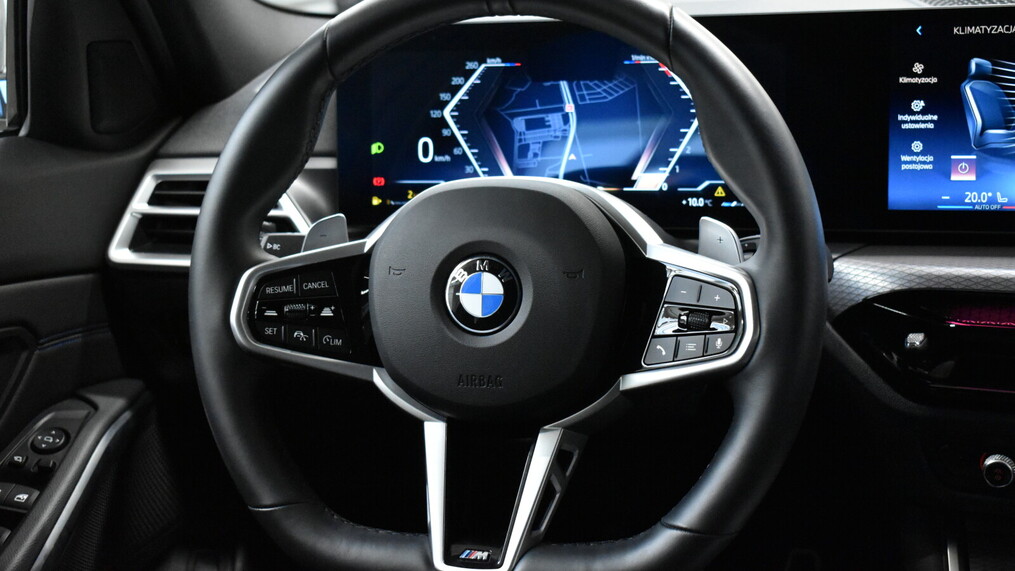 BMW Serii 3, 330