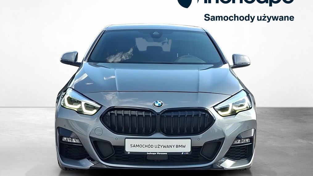 BMW Serii 2, 218